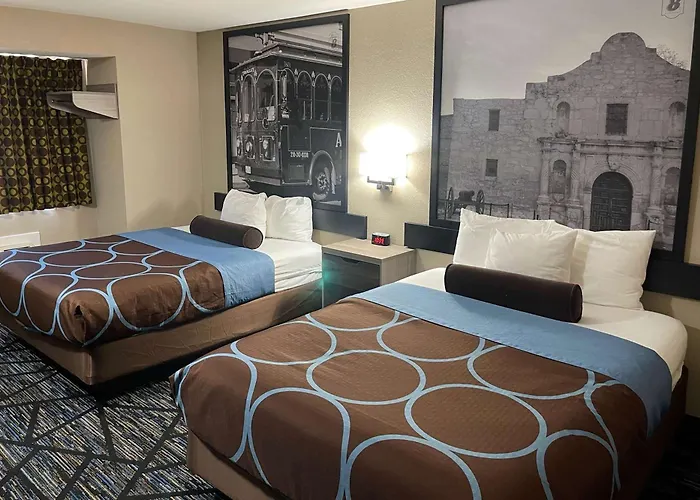 Super 8 By Wyndham San Antonio Downtown Ne